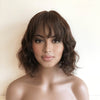 Perruque femme cheveux humains marron foncé avec frange courte et bouclée