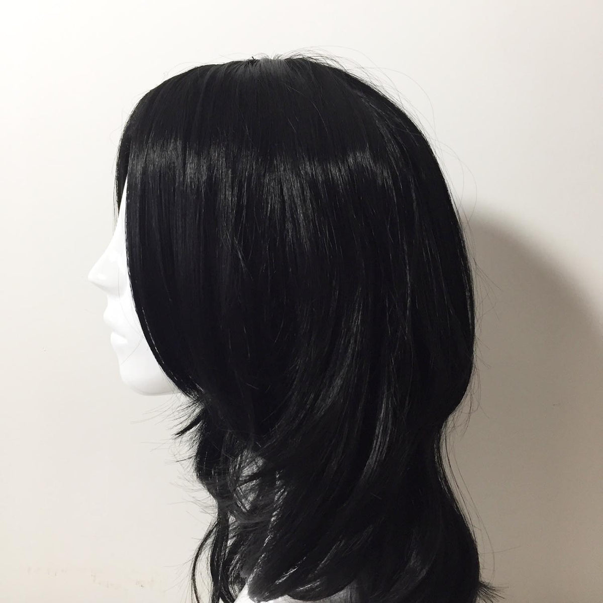 nevermindyrhead Men Black Long Straight Layered Side Swept Bangs Cosplay Wig