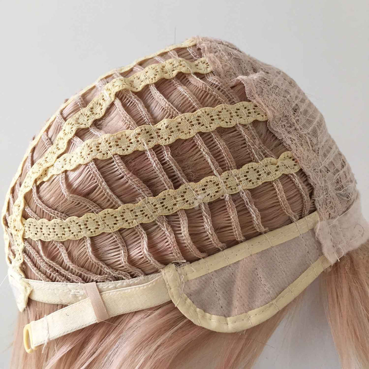 nevermindyrhead Men Blonde Short Straight Fringe Bangs Layered Cosplay Wig